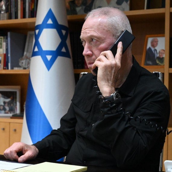 "קשקשת וחבל שזה ככה" // גלנט. צילום: אריאל חרמוני/משרד הביטחון